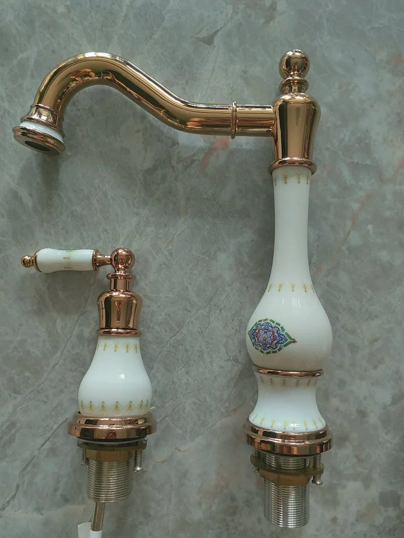Luxury Rose gold Brass Bathroom sink faucet Three Holes Two Handles High Quality Hot Cold water Basin Faucet Washbowl Tap Golden