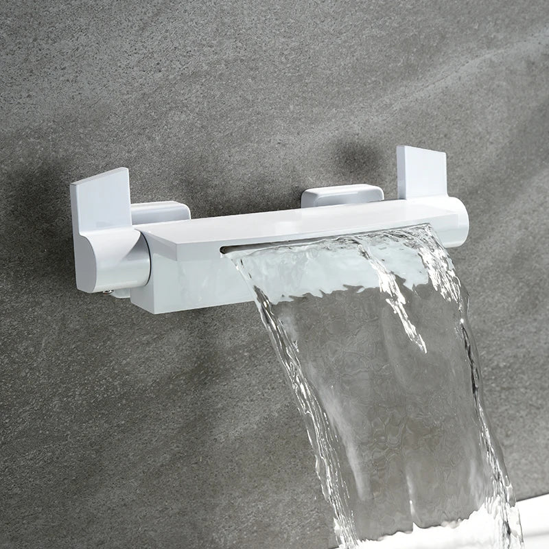 Gold Bathroom Bathtub Faucets Black Waterfall Tub Faucet Gun Grey Brass Dual Handles Dual Control Wall Mounted Chrome Mixer Taps
